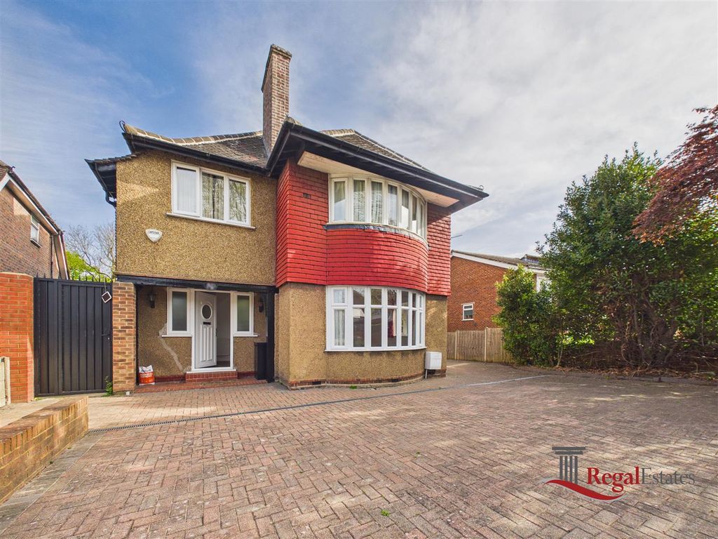 Property photo 1 of 35 Cam02489G0-Pr0273-Still002.Jpg