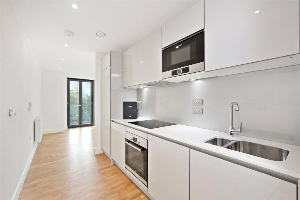 Property photo 1 of 12 11c373c8A4B7B5B16A17B0F83Bce6E2Ebf1ce56A69d3F70Ac0