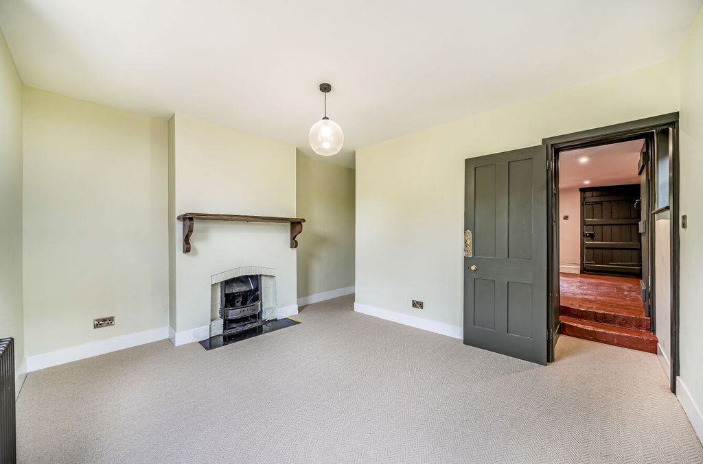 Property photo 3 of 19 1343778-6-68B1B92...