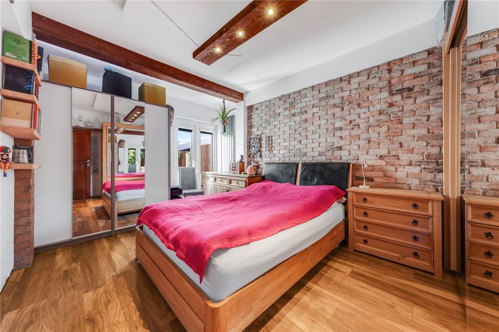 Property photo 3 of 18 Dining Room