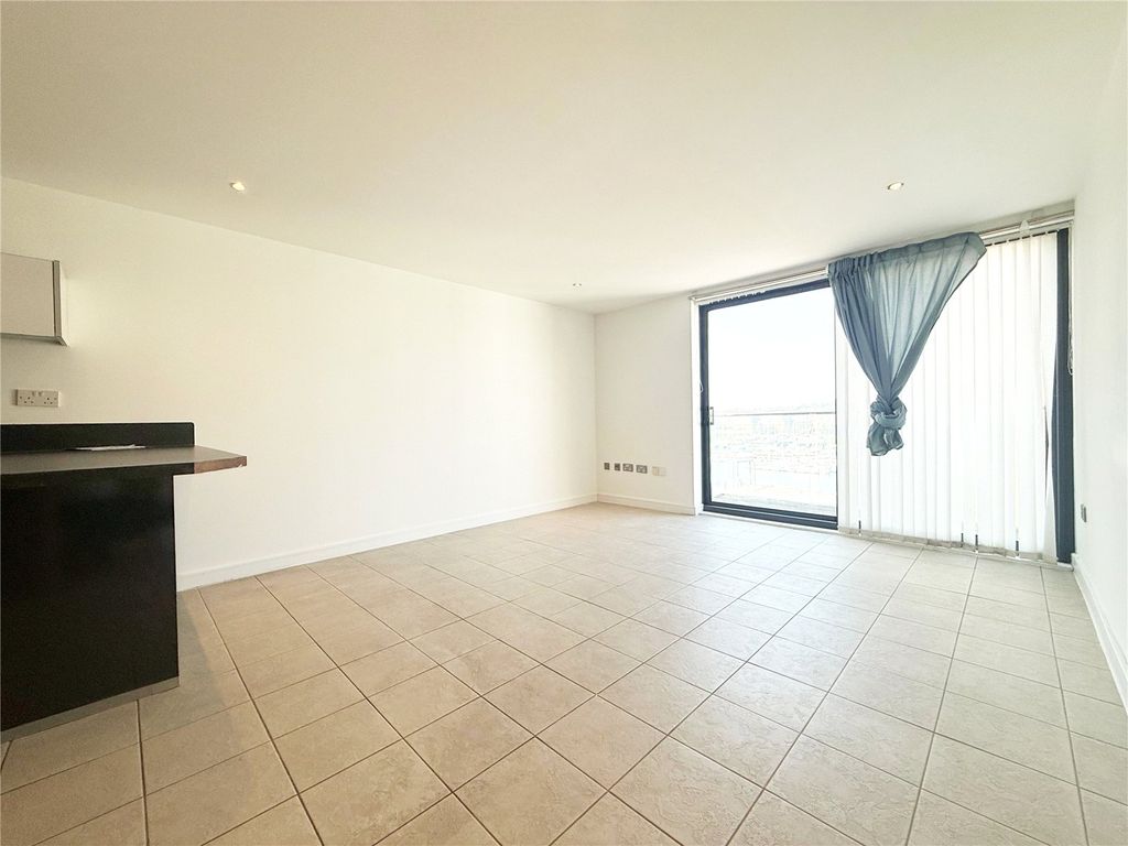 Property photo 3 of 15 Picture No. 20