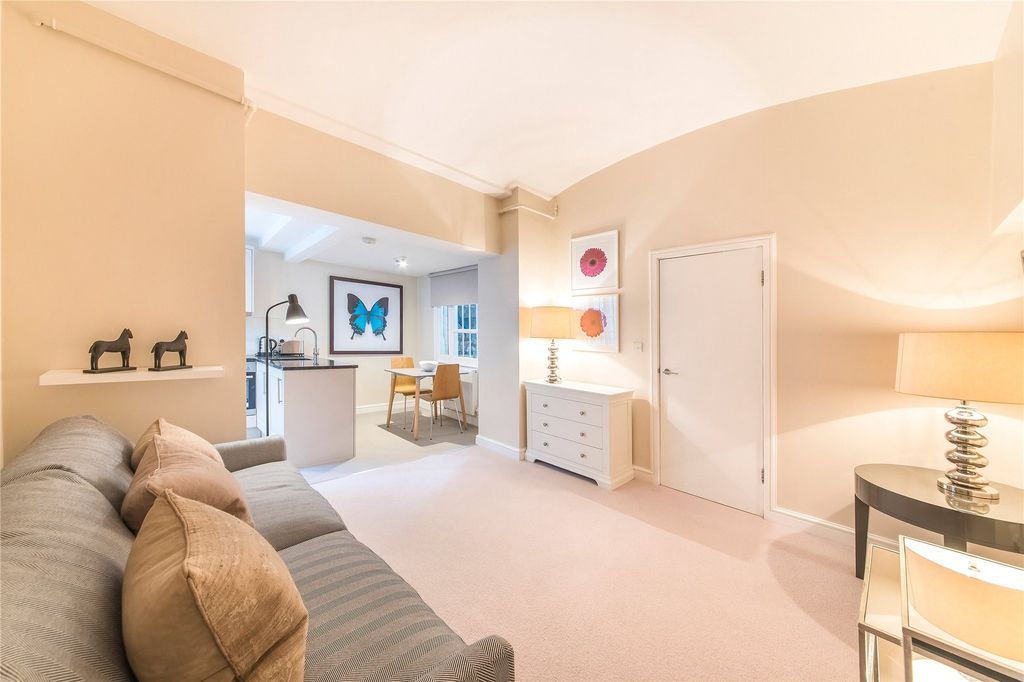 Property photo 1 of 7 Reception Room