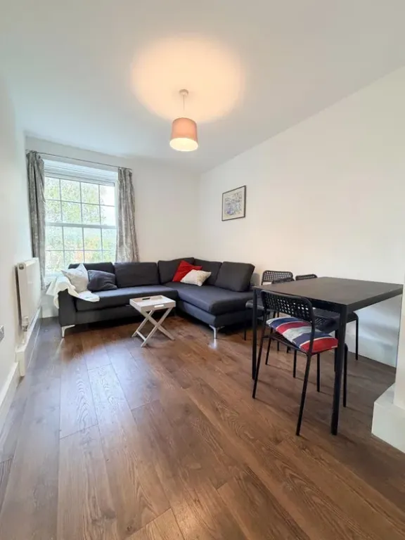 Property photo 2 of 7