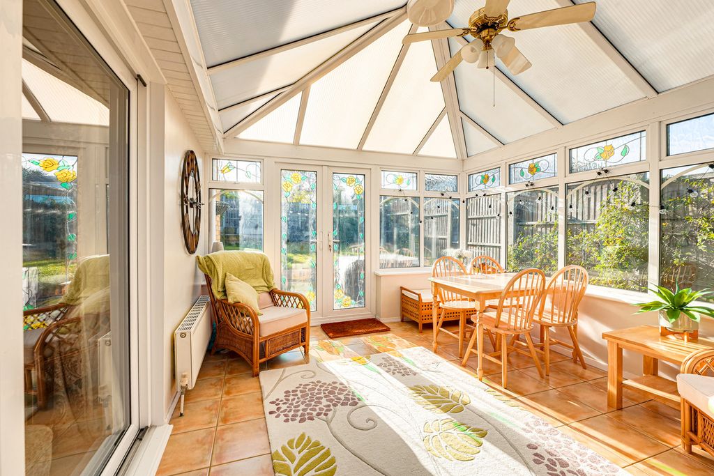 Property photo 3 of 34