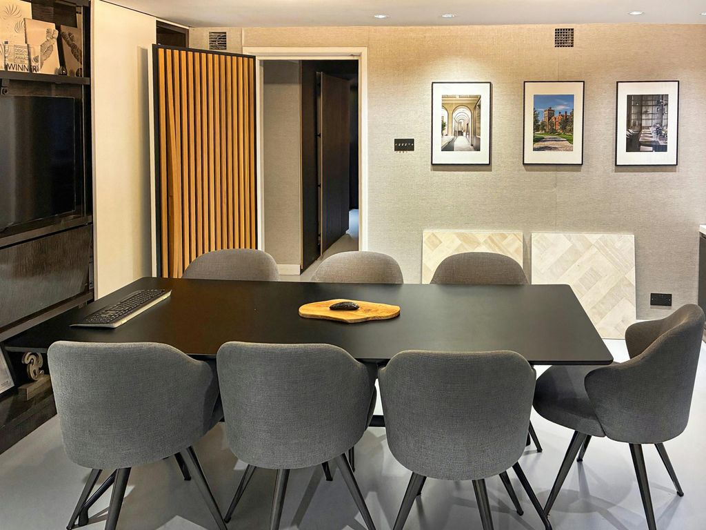 Property photo 3 of 8 Vencourt Place Hammersmith W6 1 Baord Room.Jpg