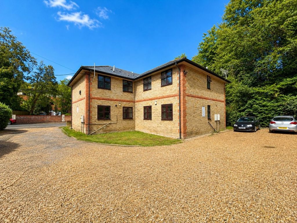 Property photo 3 of 9