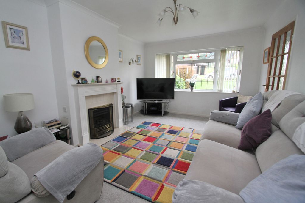 Property photo 3 of 13