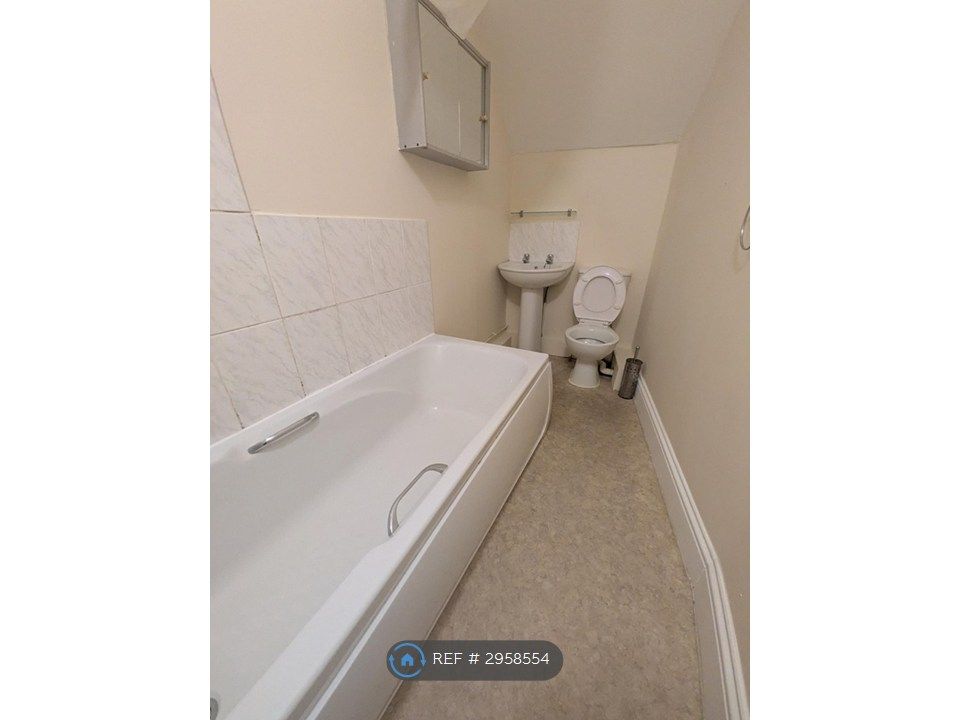 Property photo 3 of 4
