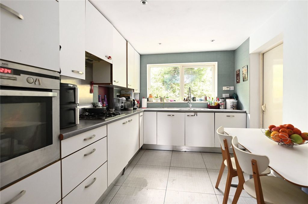 Property photo 3 of 15 Picture No. 06