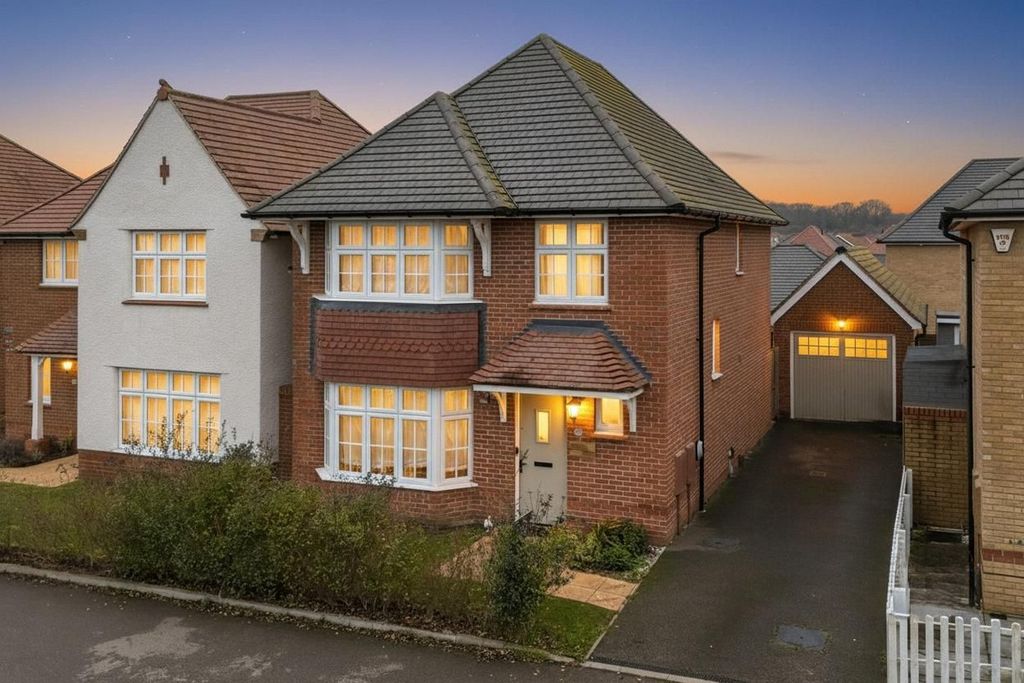 Property photo 1 of 20