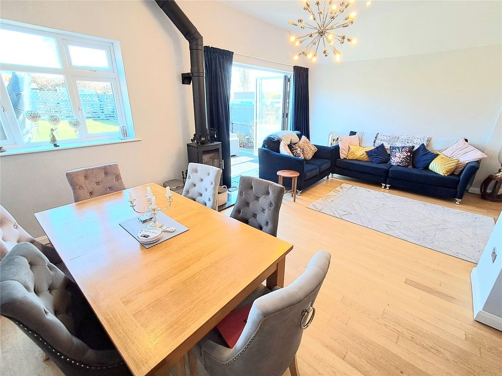 Property photo 2 of 26 Living Dining Room