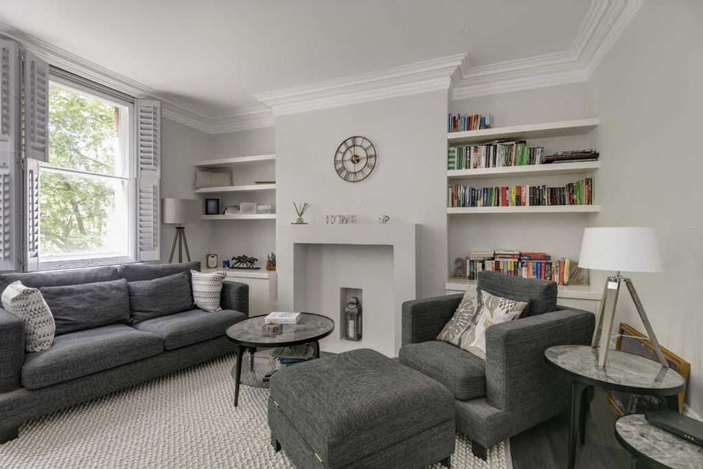 Property photo 2 of 5