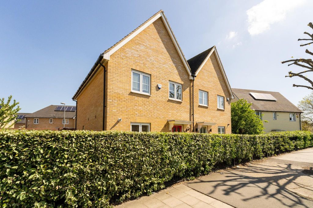 Property photo 1 of 16 Built In 2014 Is This 3 Bedroom Semi Detached For Sale