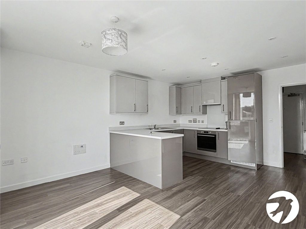 Property photo 3 of 13 Kitchen/Lounge