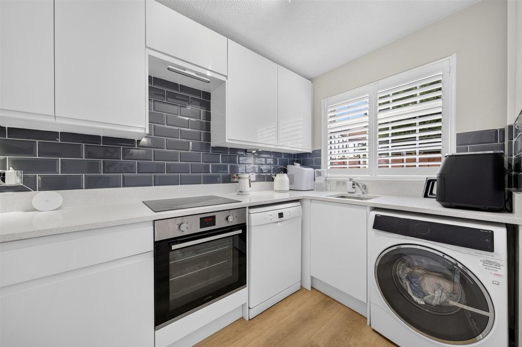 Property photo 2 of 22 11Coverdaleweb29.Jpg