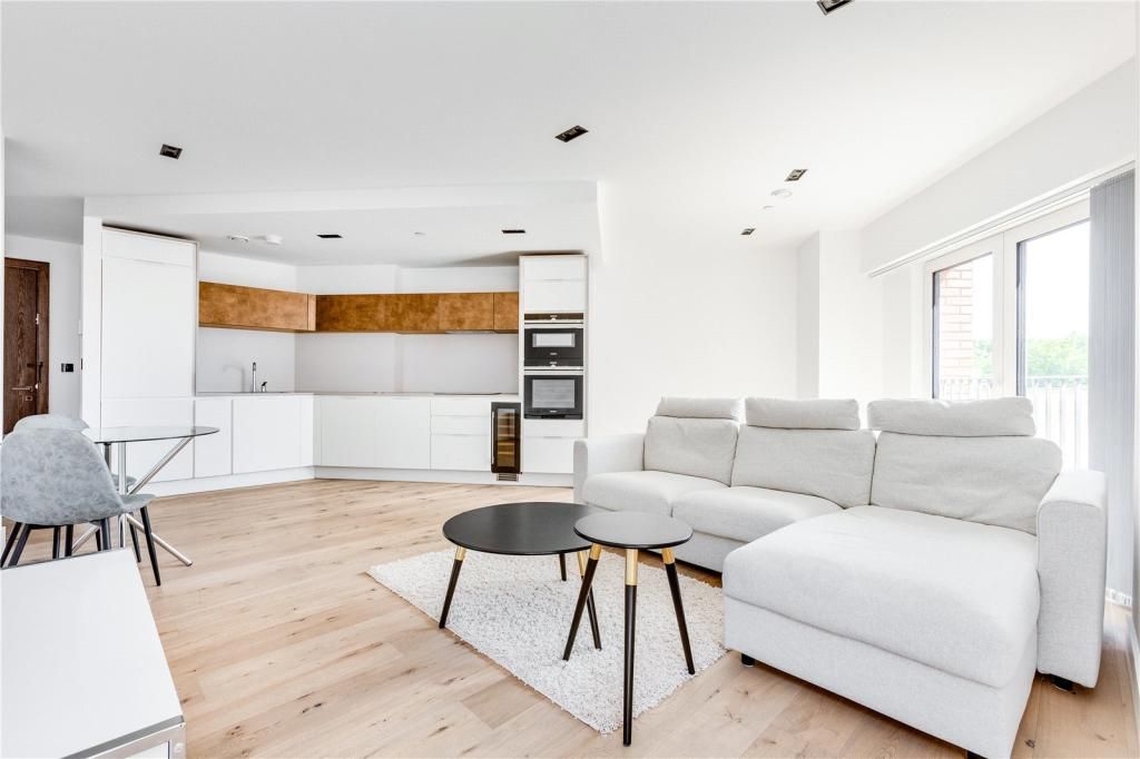 Property photo 1 of 6