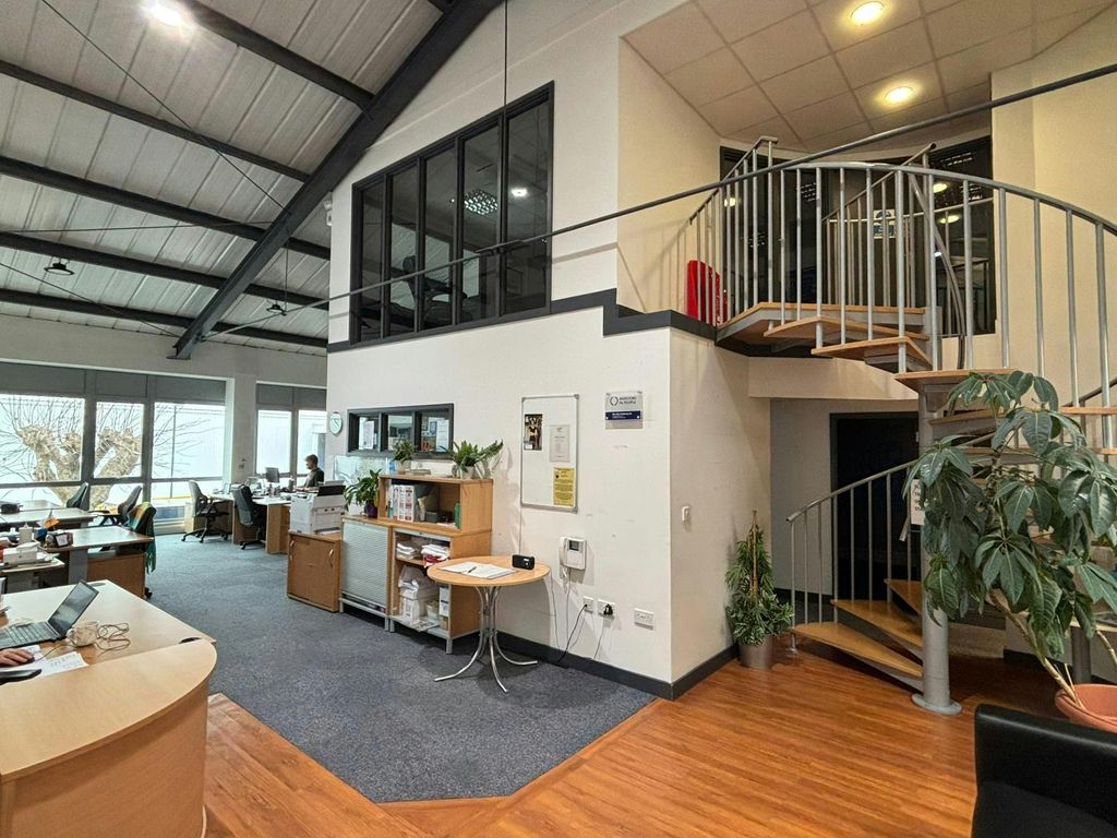 Property photo 2 of 12 Internal 1.Jpeg