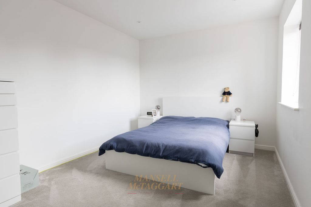 Additional image 15 of 3 bed flat for saleTower Close, East Grinstead RH19