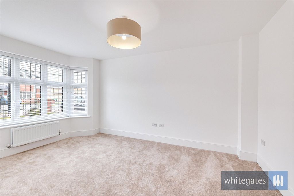 Property photo 3 of 33 Picture No. 04