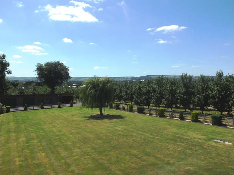 Property photo 2 of 30 Photo 2