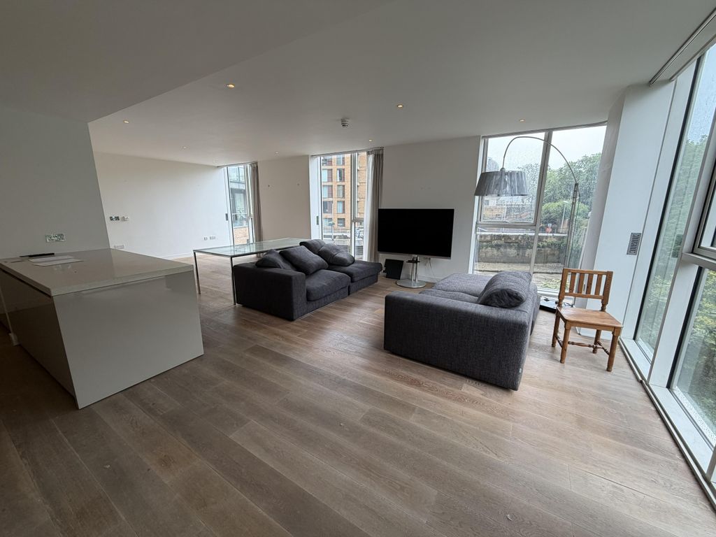 Property photo 3 of 12 Rr.Jpg