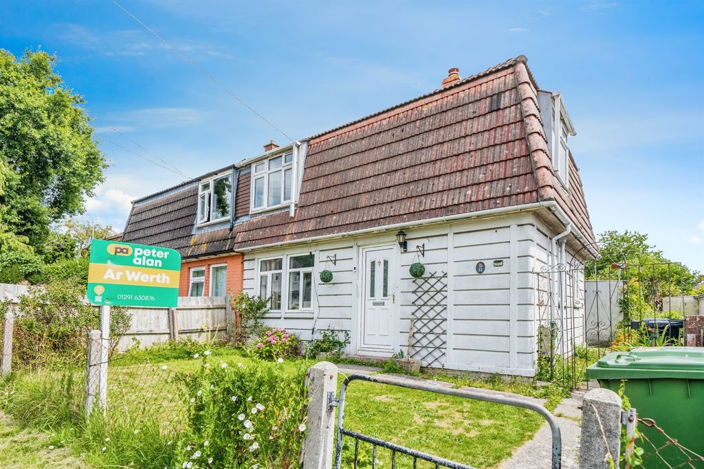 Property photo 1 of 18