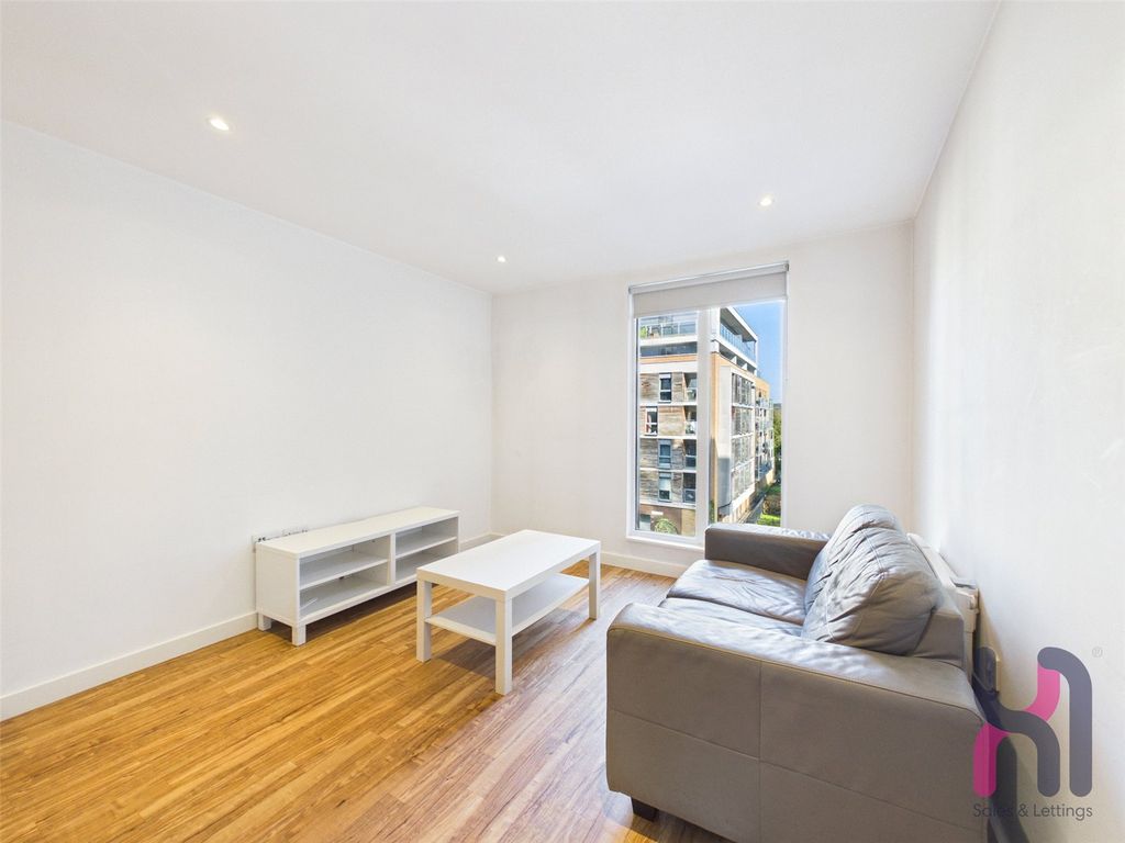 Property photo 2 of 10 Picture No. 11