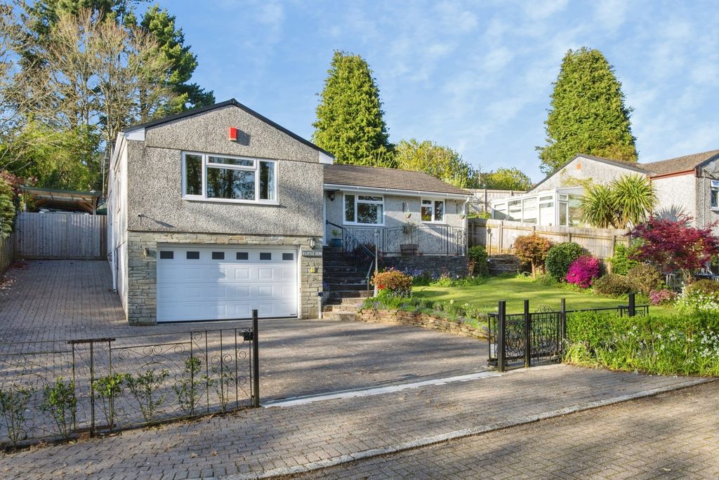 Property photo 1 of 20 Front Aspect