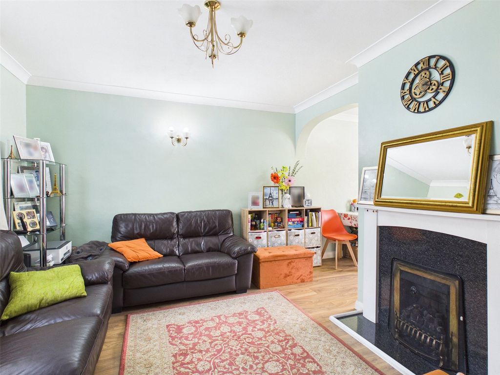 Property photo 2 of 21 Picture No. 04