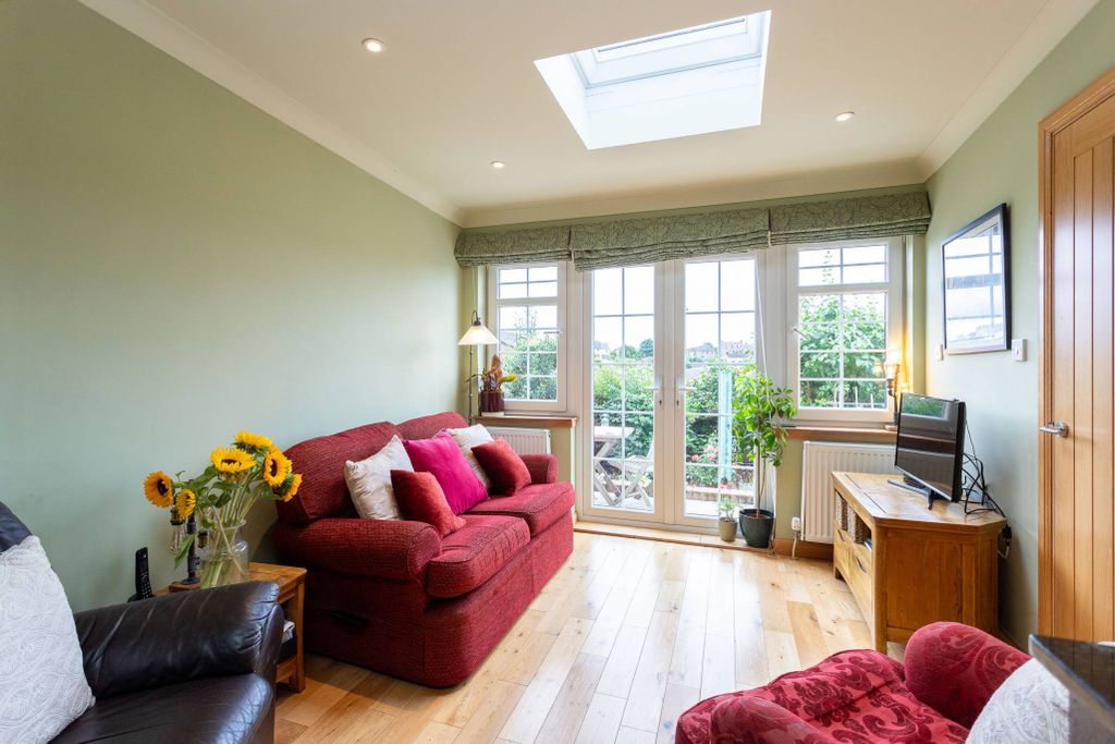 Property photo 3 of 22