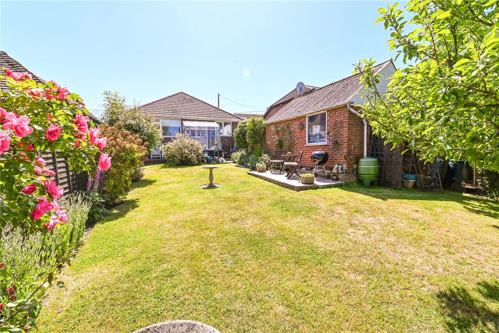 Property photo 2 of 19 Picture No. 26