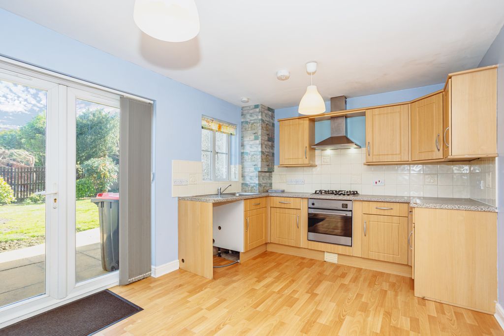 Property photo 2 of 26 Kitchen/Diner