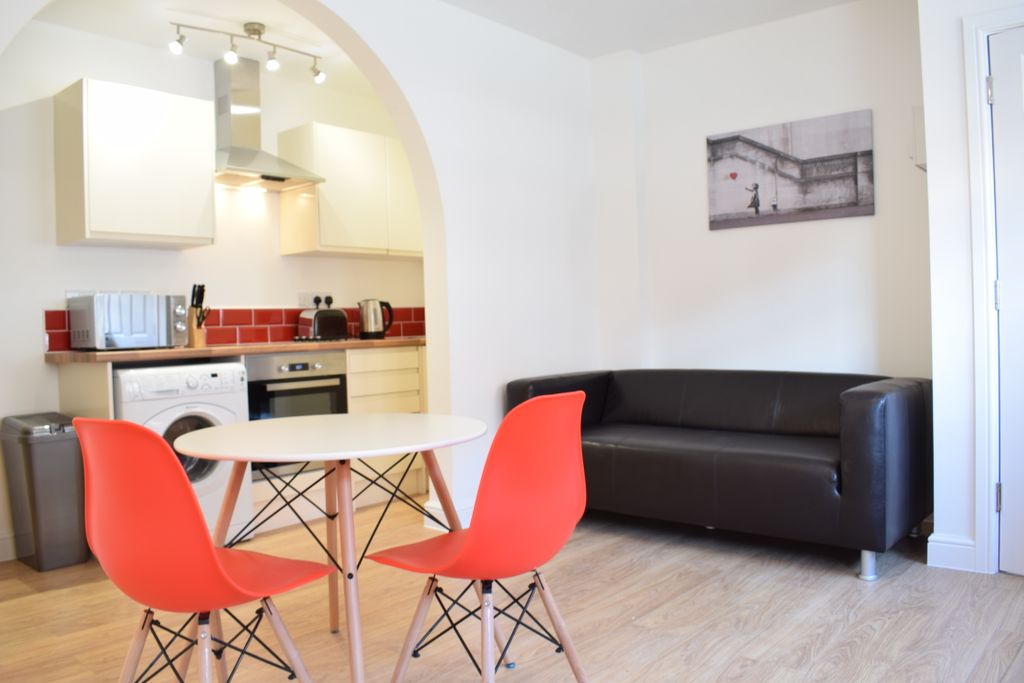 Property photo 1 of 5