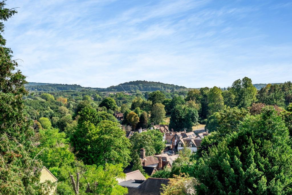 Property photo 2 of 10 View