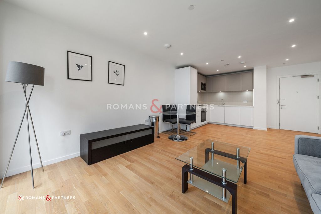 Property photo 2 of 12