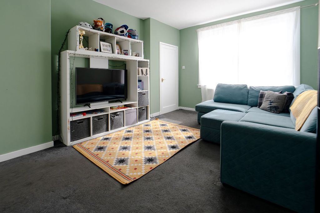 Property photo 3 of 22