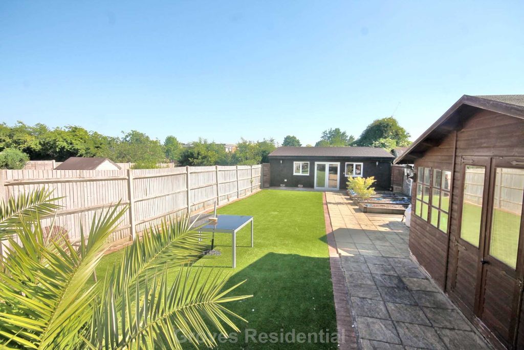 Property photo 1 of 21