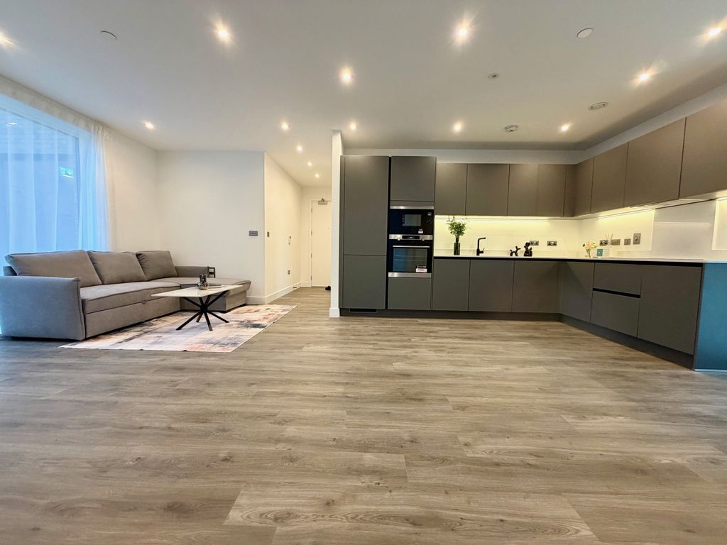 Property photo 1 of 8 View