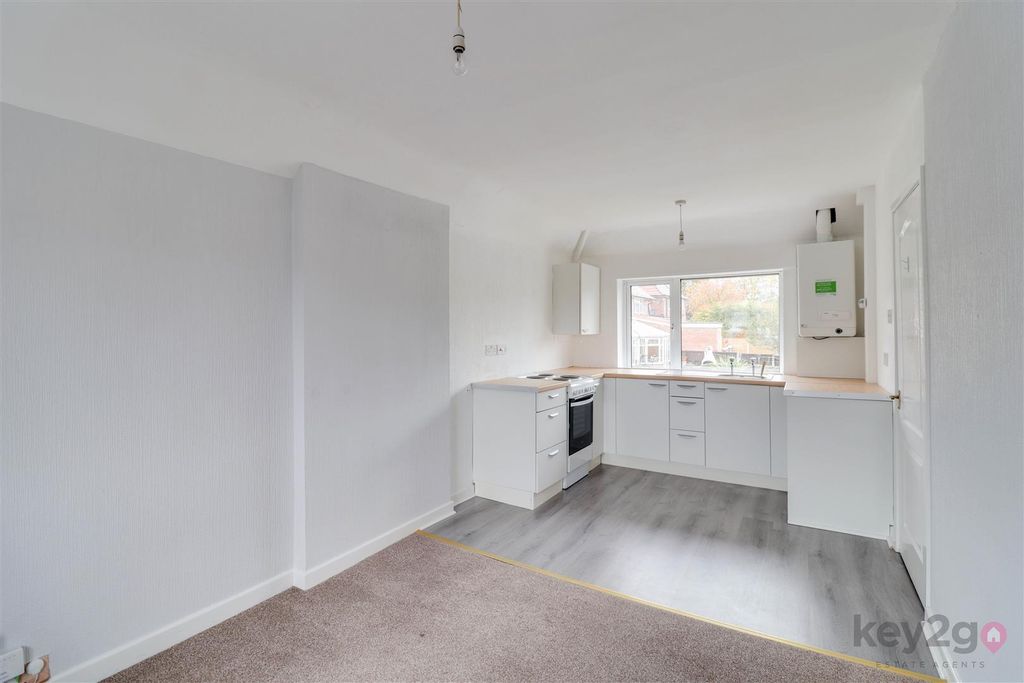 Property photo 2 of 11 Img_0403-Img_0405.Jpg