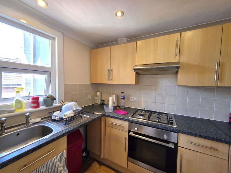 Property photo 3 of 5 Kitchen