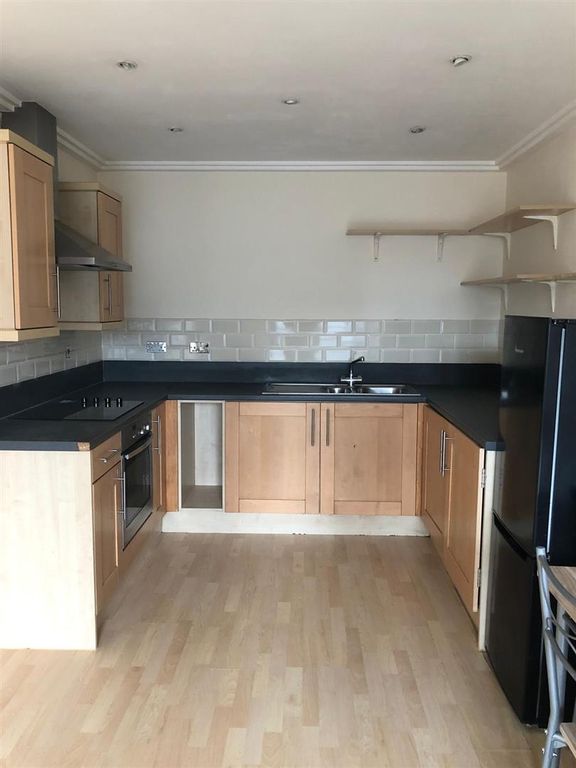 Property photo 3 of 4