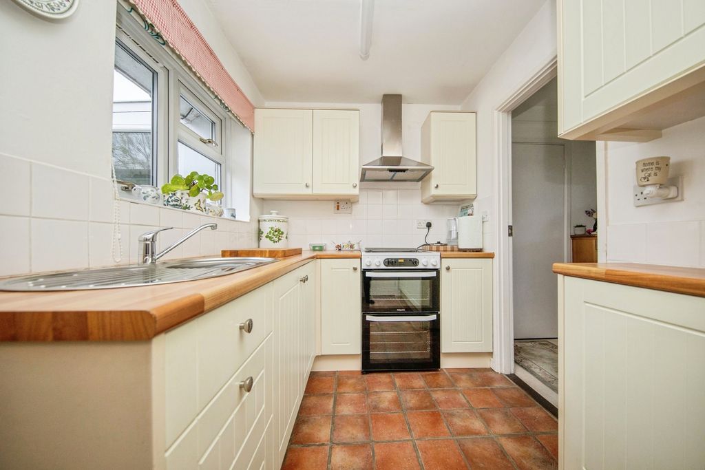 Property photo 3 of 17 Photo