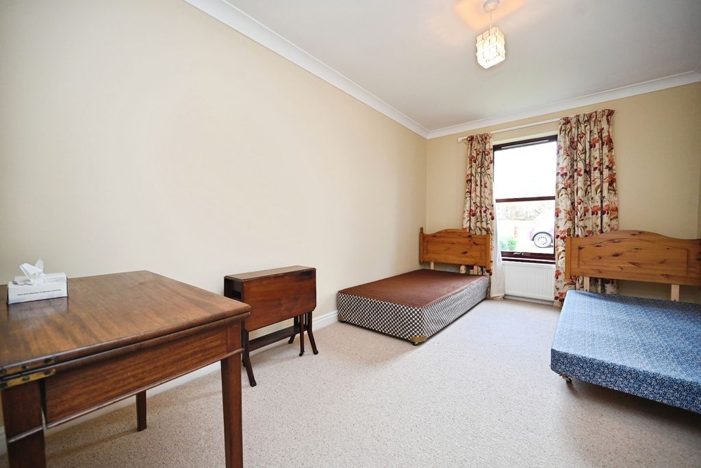 Additional image 8 of 3 bed flat for saleThe Wickets, Studley Road, Ripon HG4