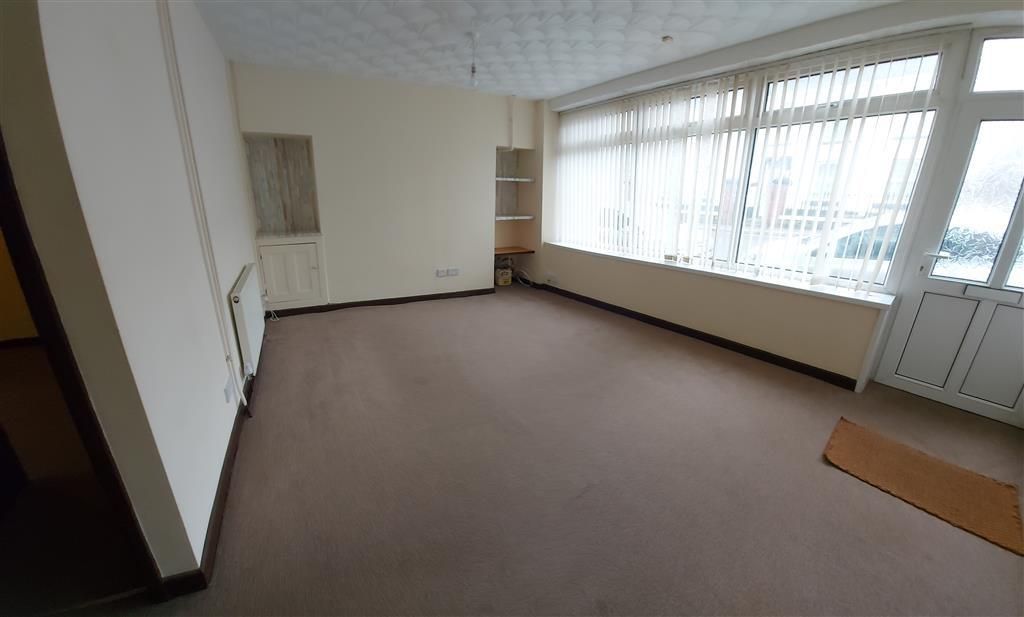 Property photo 3 of 13 Balcony