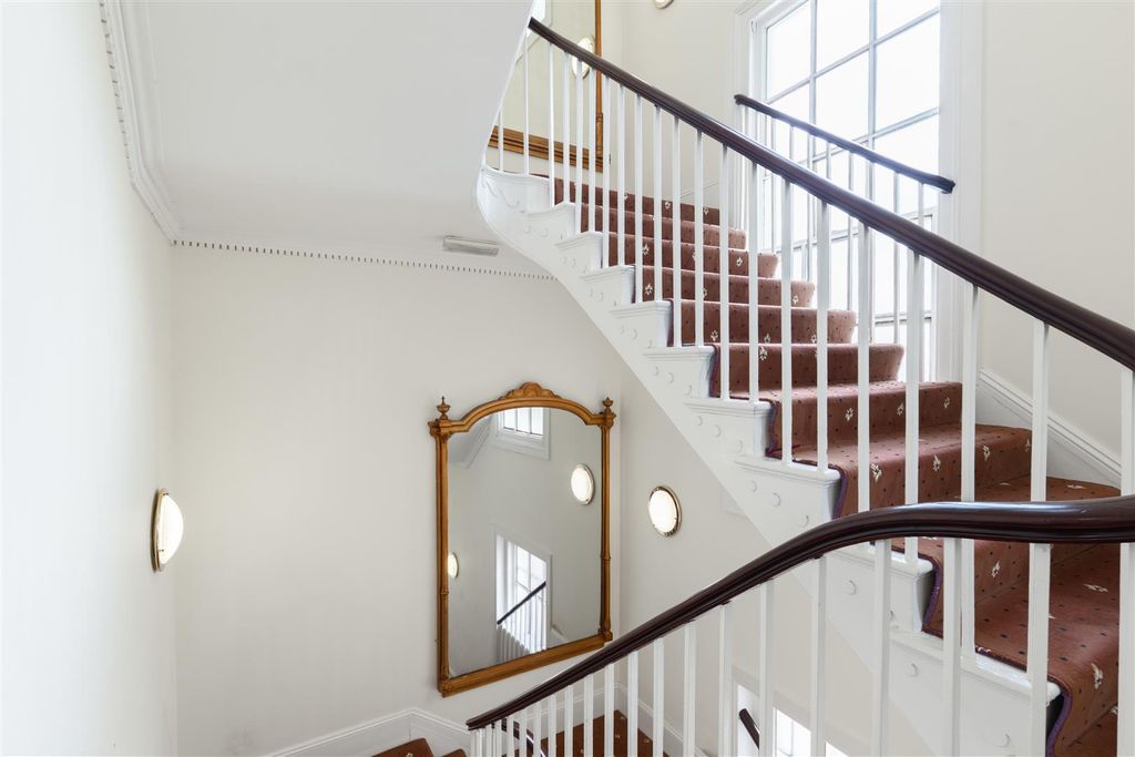 Additional image 10 of 2 bed flat for saleKenilworth Road, Leamington Spa CV32