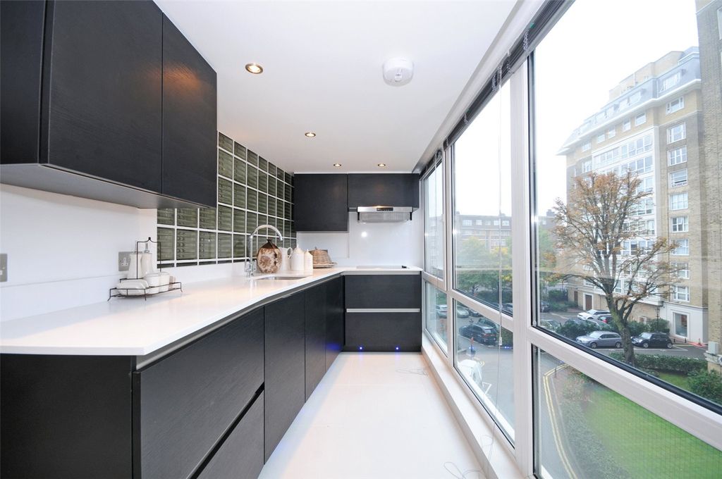 Property photo 3 of 13 Kitchen
