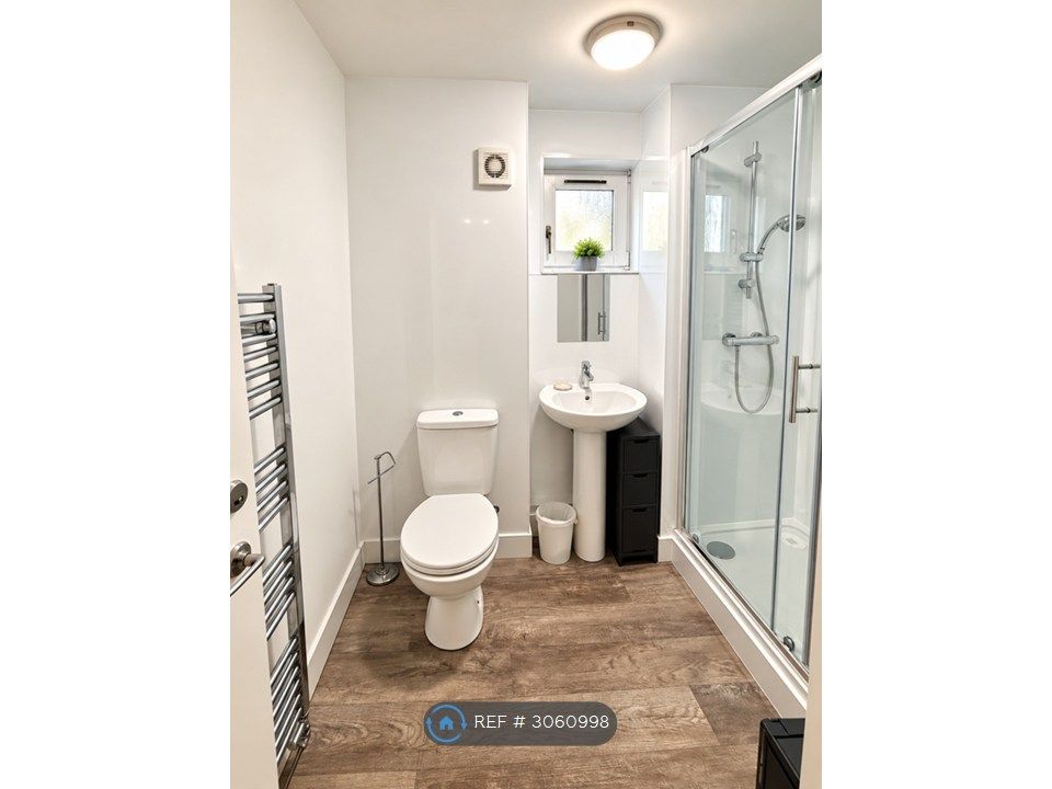 Property photo 2 of 3