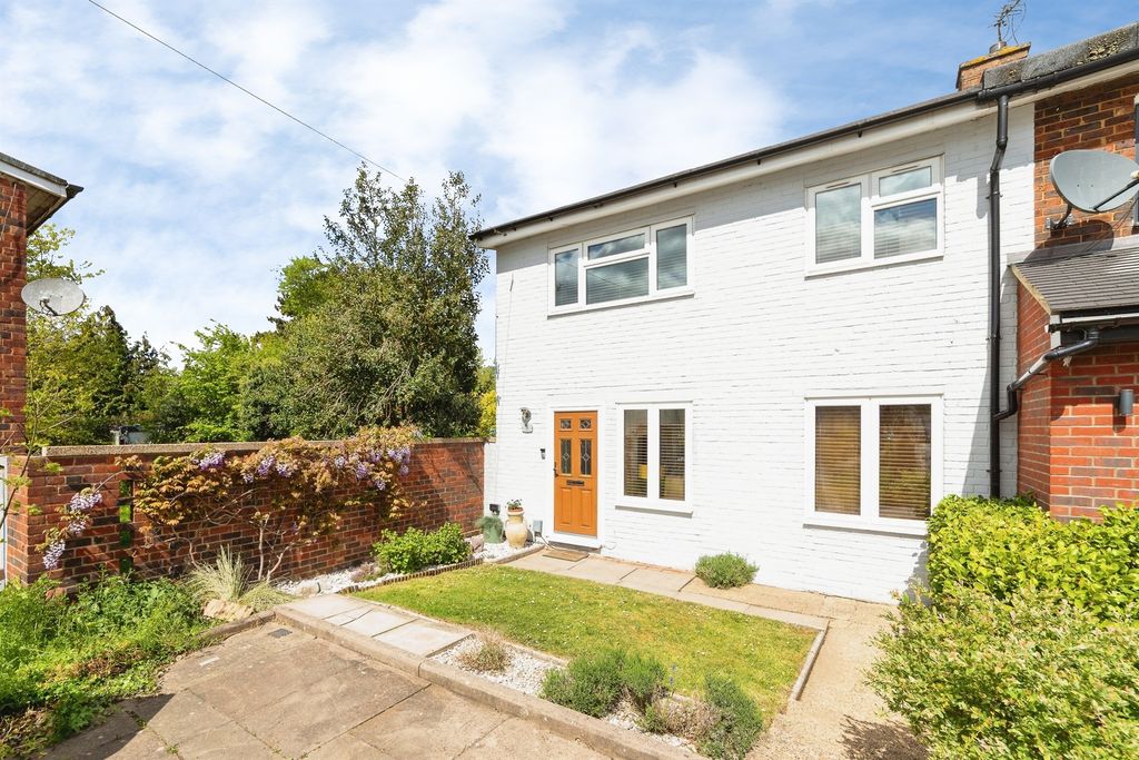 Property photo 2 of 17