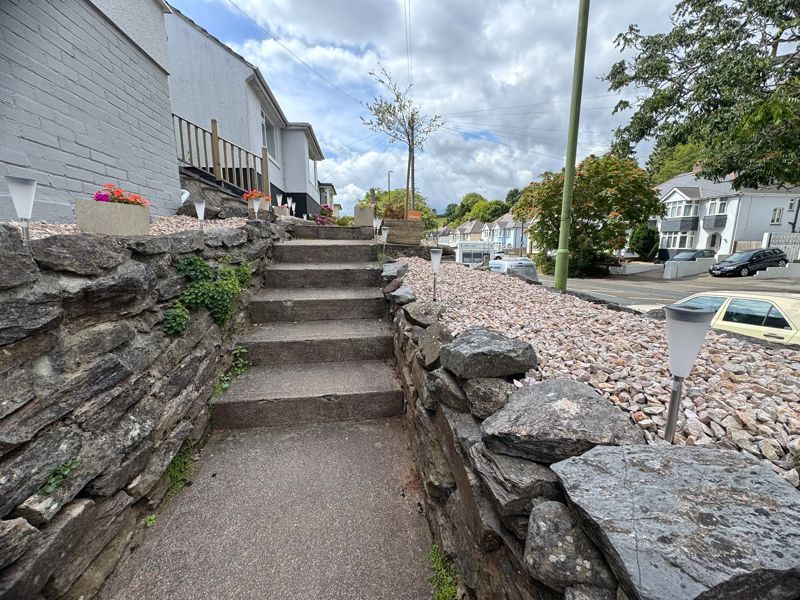 Property photo 3 of 19 Photo 4