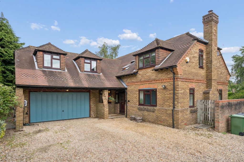 Property photo 1 of 36